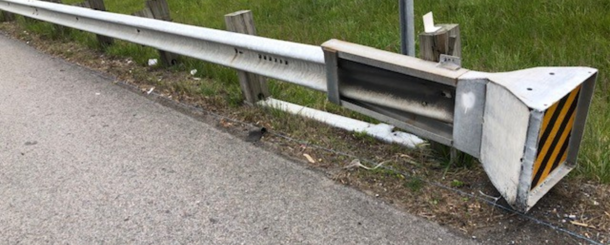 photo of end guardrail treatment