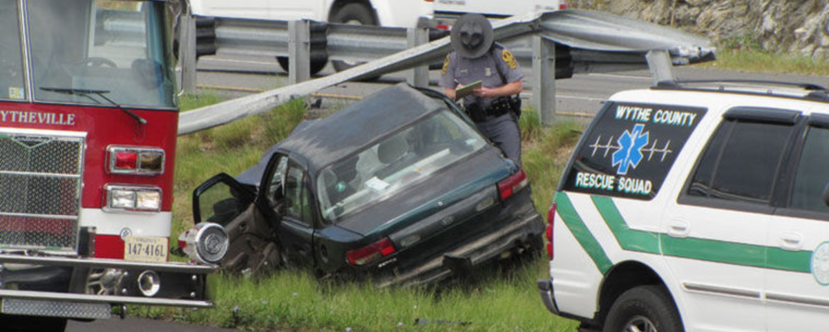 Officer responding to incident on side of highway